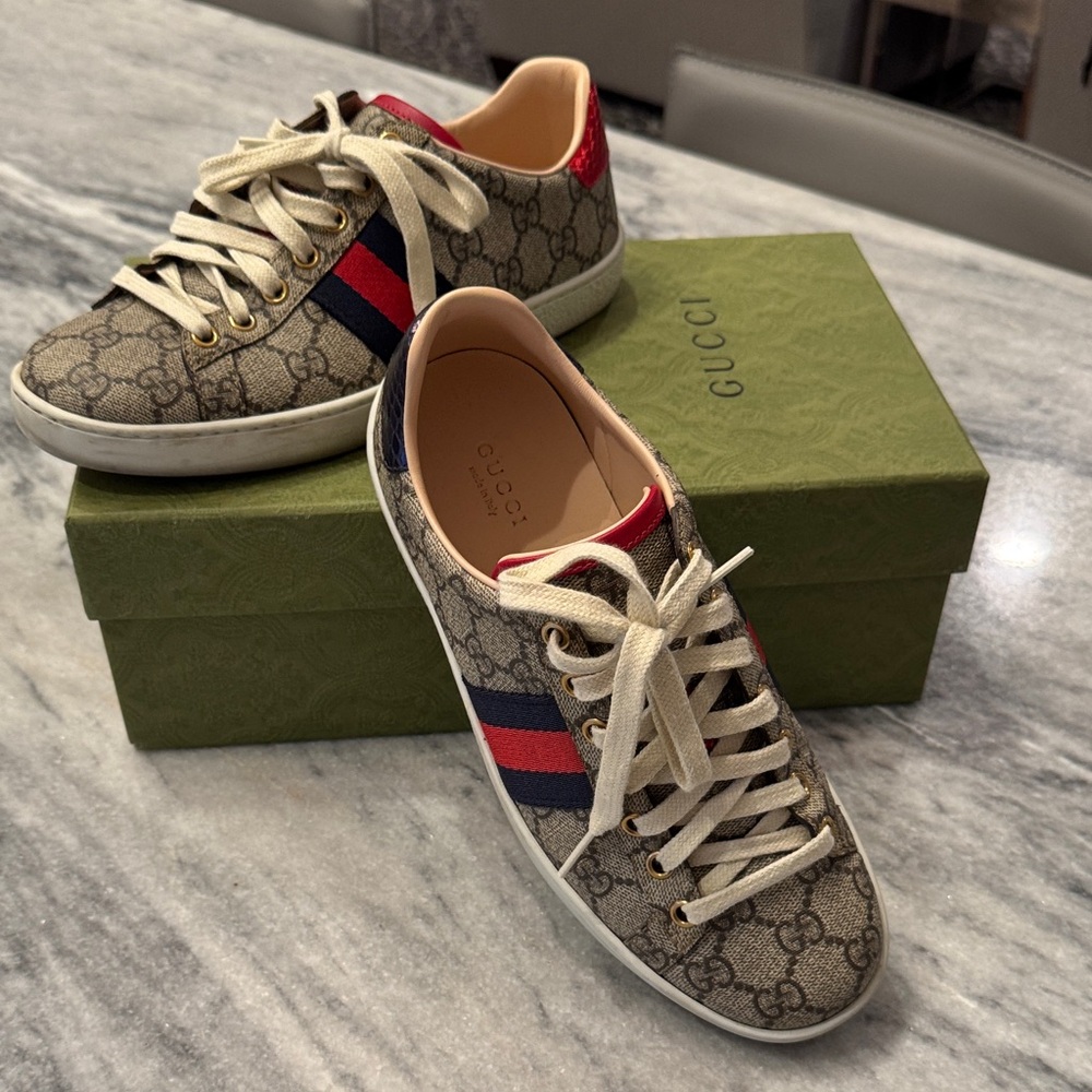 Gucci Beige Monogram Sneakers with Red and Blue Stripes with Box/bags/receipts